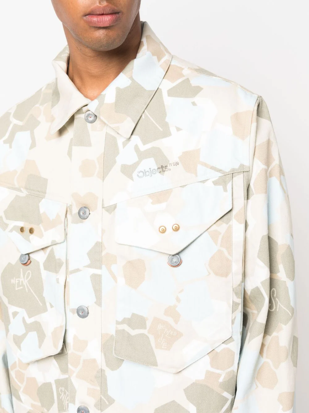 Camouflage-Pattern Denim Jacket - Image 4