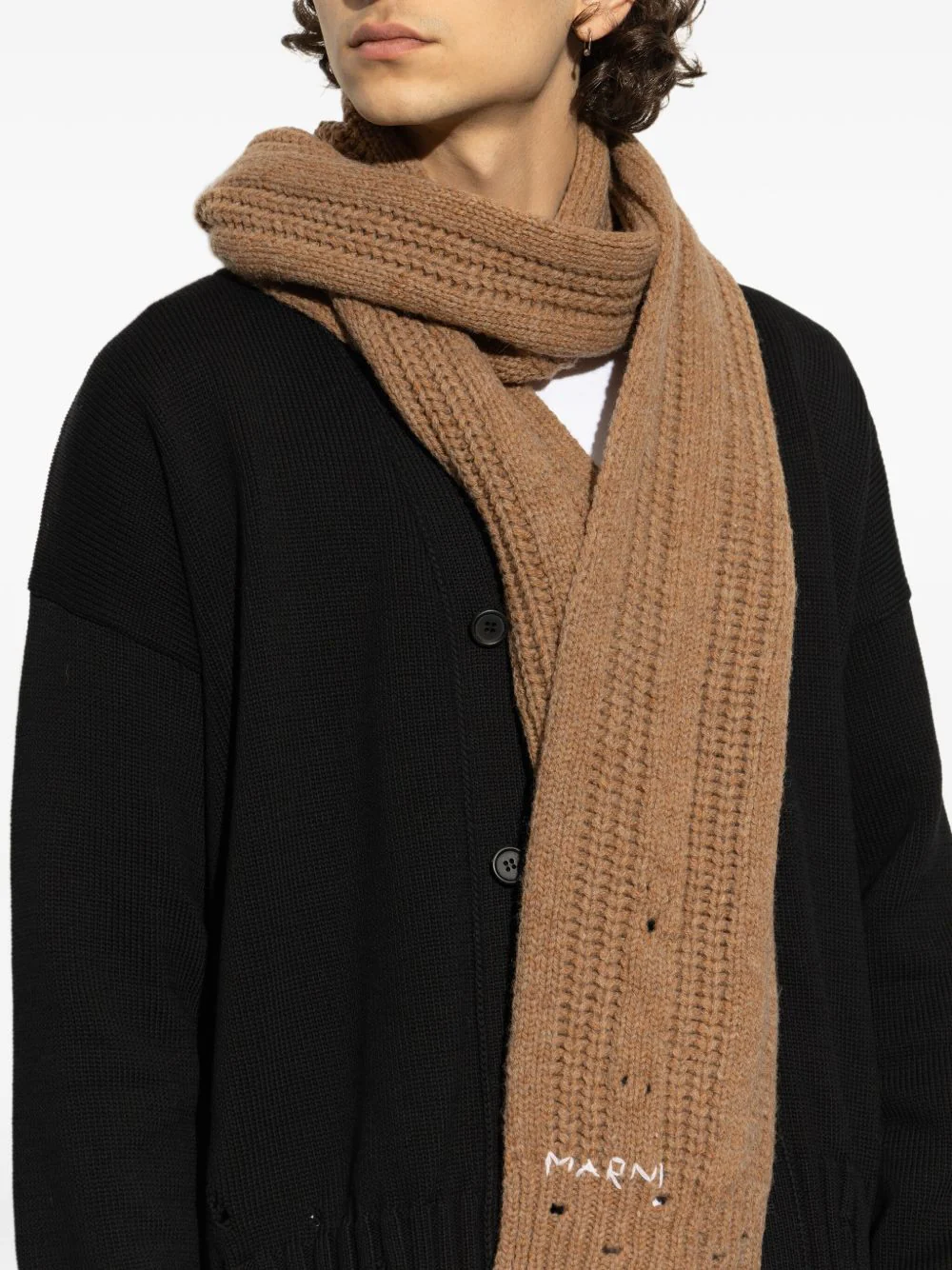 Chunky-Knit Scarf - Image 3