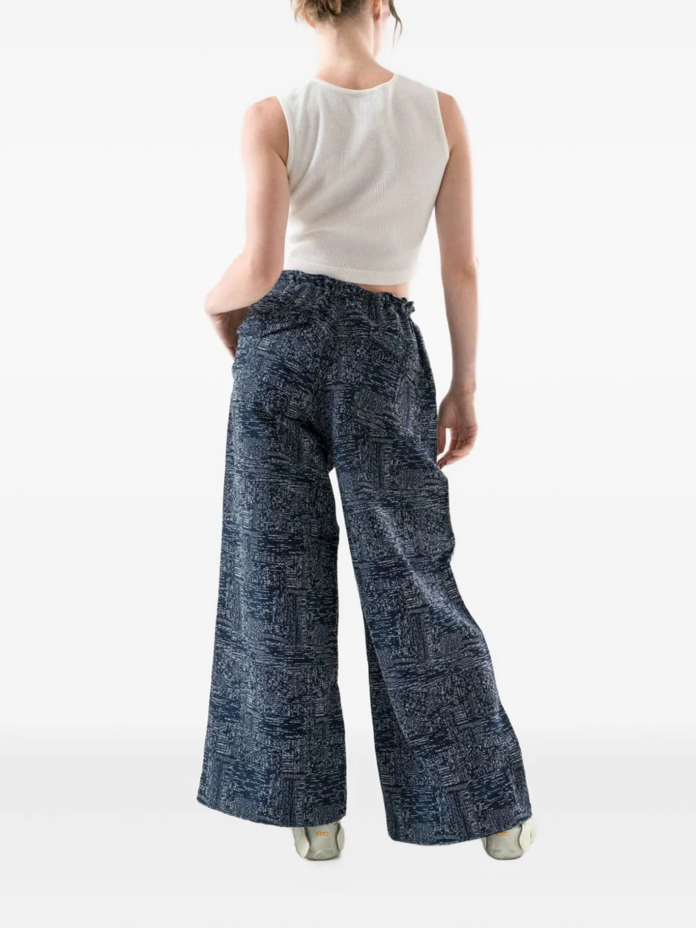 Cotton-Wool Blend Textured Trousers - Image 4