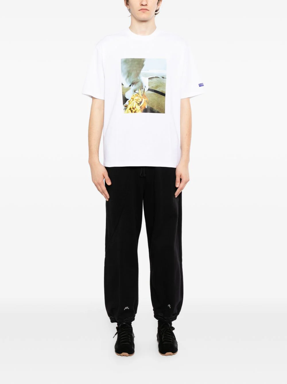 Graphic-Print T-Shirt - Image 4