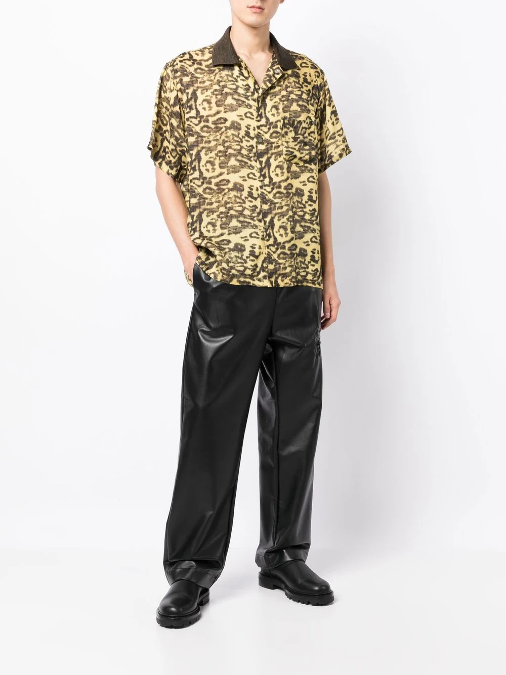 Leopard-Print Short-Sleeved Shirt - Image 4
