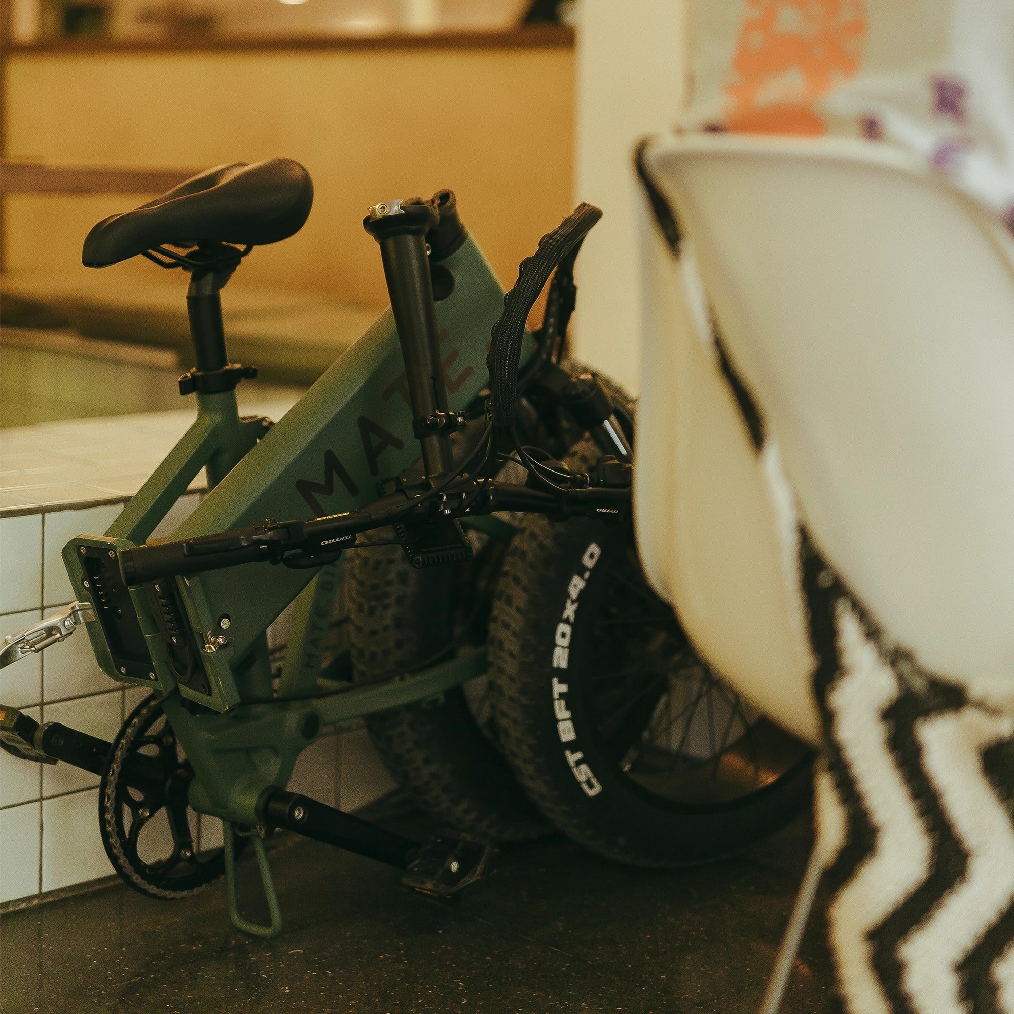 Mate X 250W Dusty Army Green Bike - Image 3