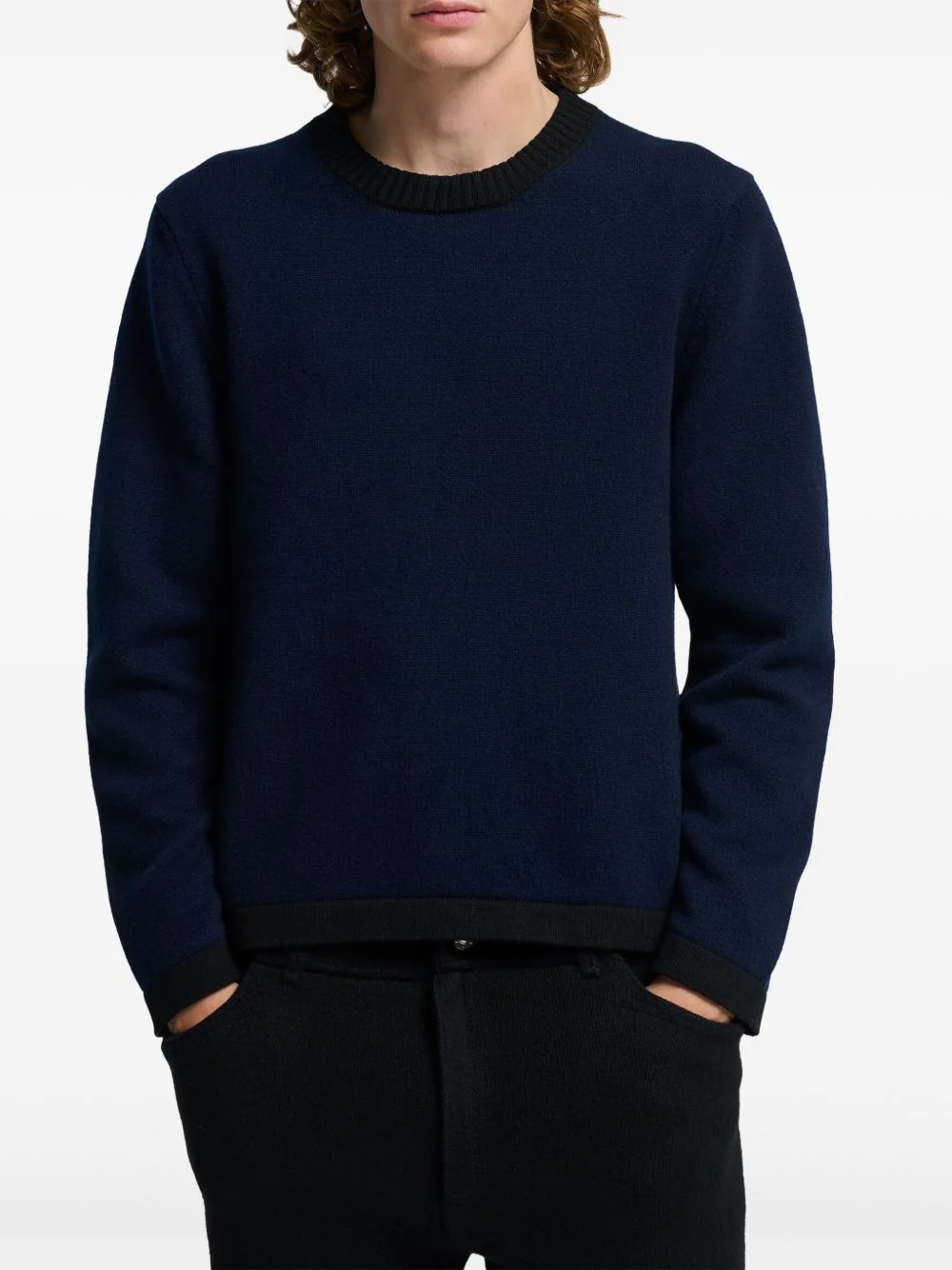 Round-Neck Cashmere Sweater - Image 5