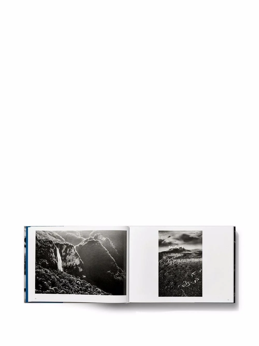 Sebastião Salgado. Amazônia Book - Image 3