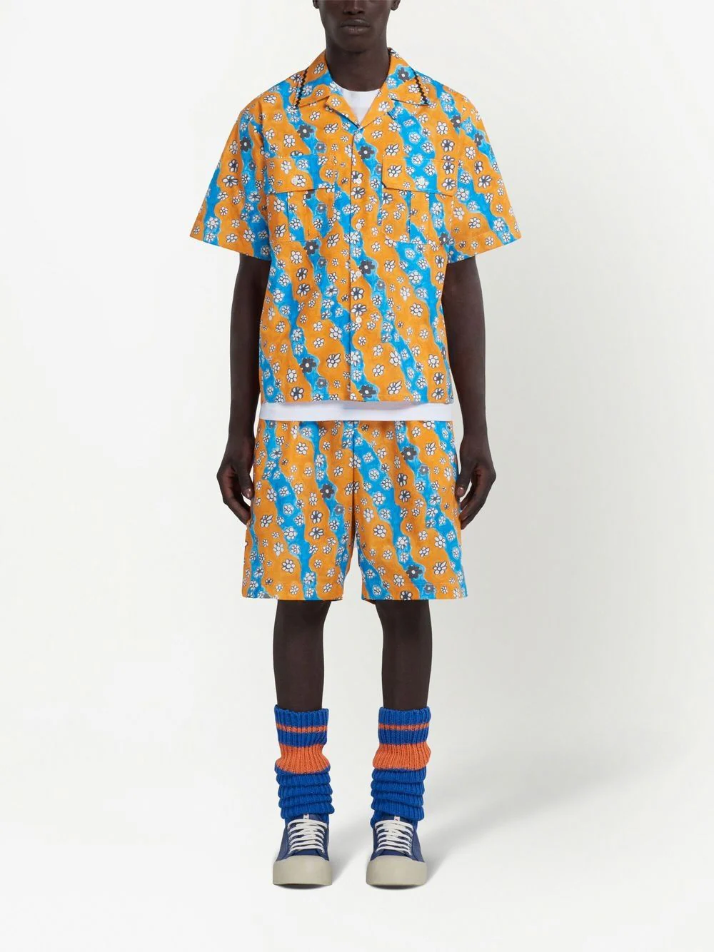 Wave Daisy-Print Shorts - Image 4