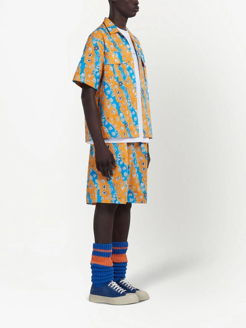 Wave Daisy-Print Shorts - Image 5
