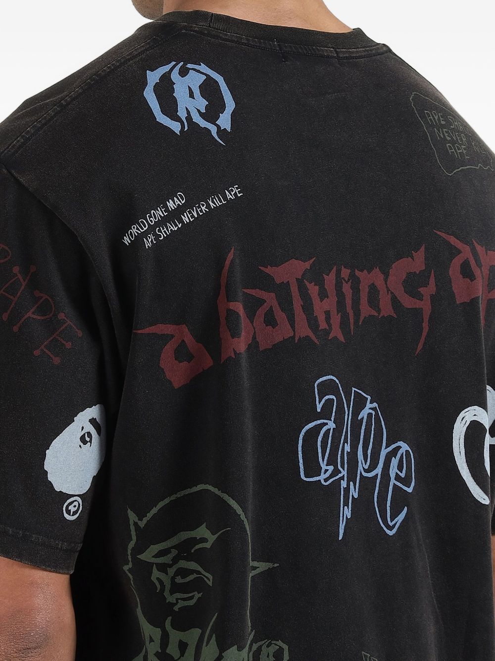 World Gone Mad Graphic-Print T-Shirt - Image 4